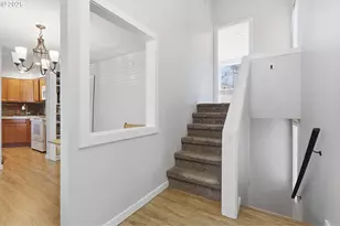 18052 SW Monte Verdi Blvd, Beaverton, OR 97007 - Photo 4