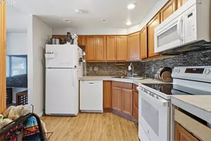 18052 SW Monte Verdi Blvd, Beaverton, OR 97007 - Photo 16