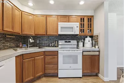 18052 SW Monte Verdi Blvd, Beaverton, OR 97007 - Photo 16