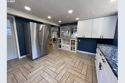 53621 Weekly Creek Rd, Myrtle Point, OR 97458 - Photo 8