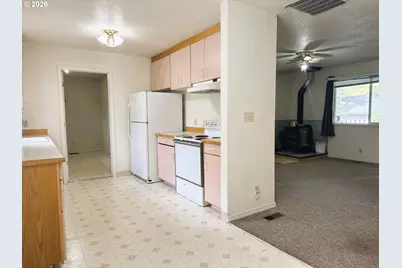 1918 SE Regner Rd, Gresham, OR 97080 - Photo 10