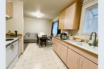 1918 SE Regner Rd, Gresham, OR 97080 - Photo 12