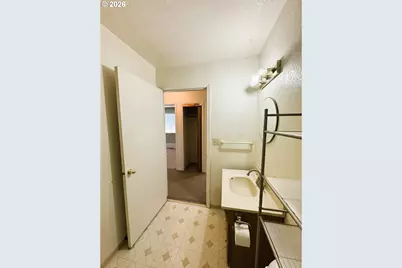 1918 SE Regner Rd, Gresham, OR 97080 - Photo 24