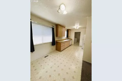 1918 SE Regner Rd, Gresham, OR 97080 - Photo 14