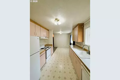 1918 SE Regner Rd, Gresham, OR 97080 - Photo 12