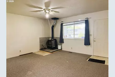 1918 SE Regner Rd, Gresham, OR 97080 - Photo 6