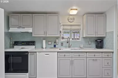 17561 SW Hancock Way, Beaverton, OR 97006 - Photo 34
