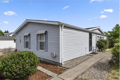 17561 SW Hancock Way, Beaverton, OR 97006 - Photo 4