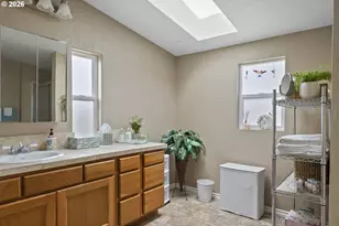 17561 SW Hancock Way, Beaverton, OR 97006 - Photo 28