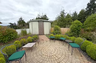 63408 Nathan Dr, Coos Bay, OR 97420 - Photo 4