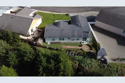 63408 Nathan Dr, Coos Bay, OR 97420 - Photo 2