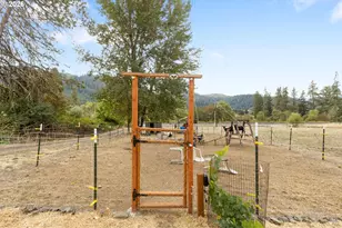 22210 Tiller Trail Hwy, Days Creek, OR 97429 - Photo 30