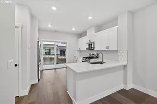 7513 NW Eleanor Ave, Portland, OR 97229 - Photo 4