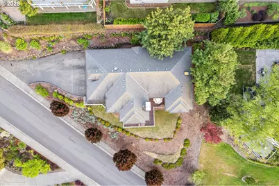 7761 SW Millerglen Dr, Beaverton, OR 97007 - Photo 38