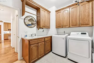 7761 SW Millerglen Dr, Beaverton, OR 97007 - Photo 28