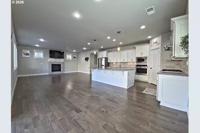 15975 SW Wren Ln, Beaverton, OR 97007 - Photo 16