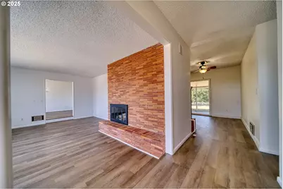 73521 Cedar Dr, Rainier, OR 97048 - Photo 10