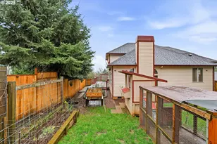 786 NE Edgehill Dr, Estacada, OR 97023 - Photo 26