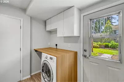11808 SE Taylor St, Portland, OR 97216 - Photo 18