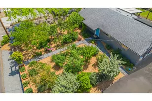 11808 SE Taylor St, Portland, OR 97216 - Photo 38