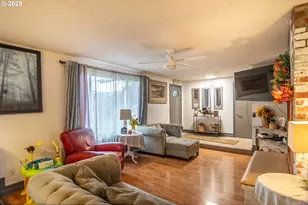 207 NE Spencer Ct, Roseburg, OR 97470 - Photo 10