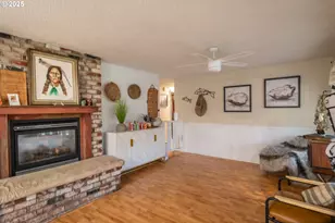 207 NE Spencer Ct, Roseburg, OR 97470 - Photo 20