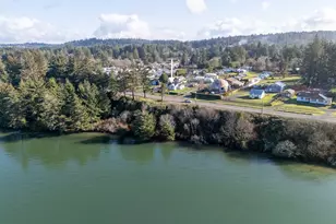 92222 Cape Arago Hwy, Coos Bay, OR 97420 - Photo 2