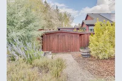 2799 NE Destiny Dr, McMinnville, OR 97128 - Photo 40