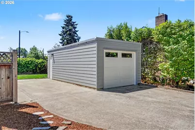 1090 Donna Ave, Salem, OR 97301 - Photo 32