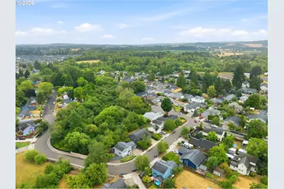642 S 13th Ave, Cornelius, OR 97113 - Photo 8