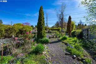 2525 Friendly St, Eugene, OR 97405 - Photo 36