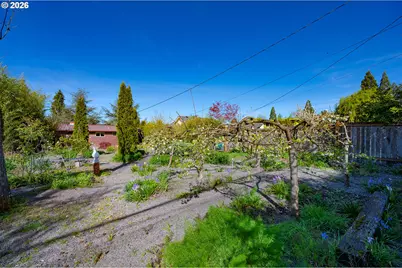 2525 Friendly St, Eugene, OR 97405 - Photo 44