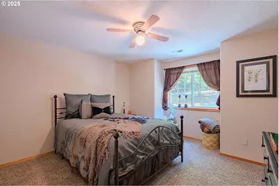 18511 NE 181st St, Brush Prairie, WA 98606 - Photo 22