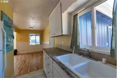6977 SE Snider Ave, Milwaukie, OR 97222 - Photo 10