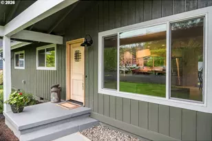 18718 Rose Way, West Linn, OR 97068 - Photo 4