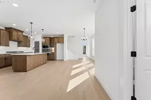 4066 SE 86th Ave, Hillsboro, OR 97003 - Photo 2