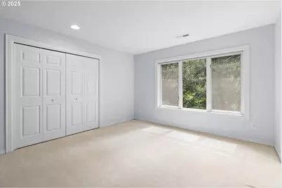 9137 NW McKenna Dr, Portland, OR 97229 - Photo 24