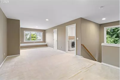 9137 NW McKenna Dr, Portland, OR 97229 - Photo 22