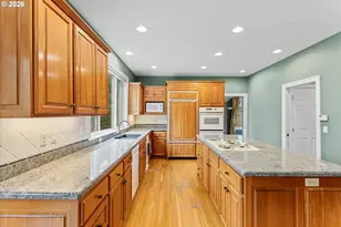 9137 NW McKenna Dr, Portland, OR 97229 - Photo 10