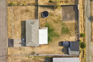 203 Alameda St, Myrtle Creek, OR 97457 - Photo 40