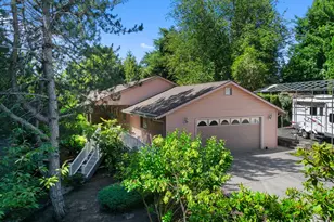 13221 SE Blackberry Cir, Portland, OR 97236 - Photo 4