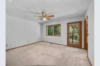 13221 SE Blackberry Cir, Portland, OR 97236 - Photo 18