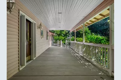 13221 SE Blackberry Cir, Portland, OR 97236 - Photo 6