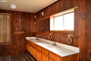 6181 Lower River Rd, Grants Pass, OR 97526 - Photo 12