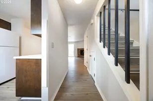 4921 SW 59th Ave, Portland, OR 97221 - Photo 2