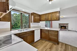 17363 SW Washington Ct, Beaverton, OR 97078 - Photo 10