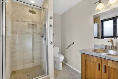 17363 SW Washington Ct, Beaverton, OR 97078 - Photo 20