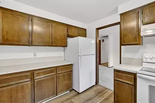 17363 SW Washington Ct, Beaverton, OR 97078 - Photo 12