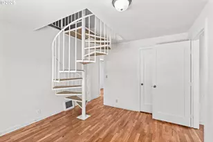 115 E Hilliard Ln, Eugene, OR 97404 - Photo 24