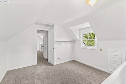 115 E Hilliard Ln, Eugene, OR 97404 - Photo 36